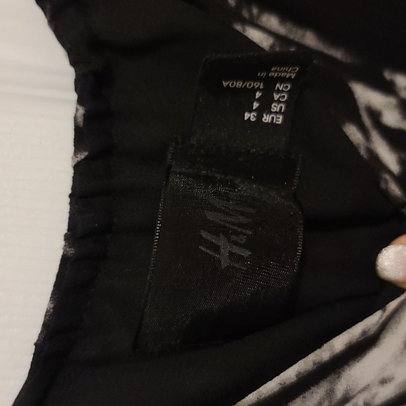 H&M - Picture 4 of 4